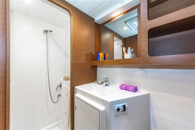 Lagoon 42 Aria 
