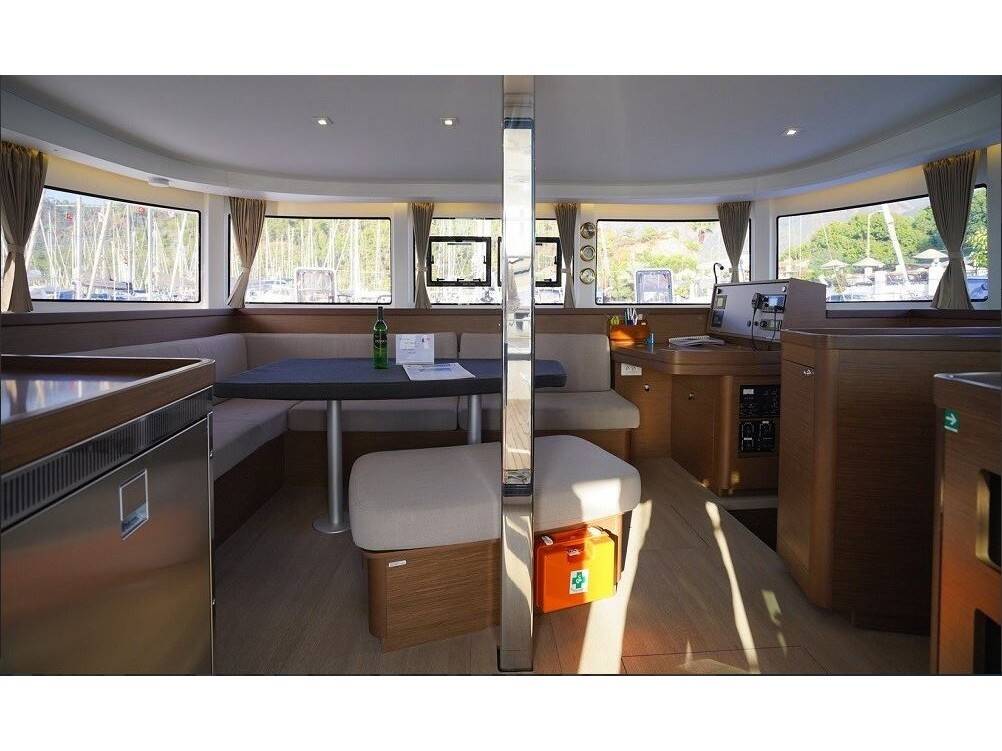 Lagoon 42 INTI
