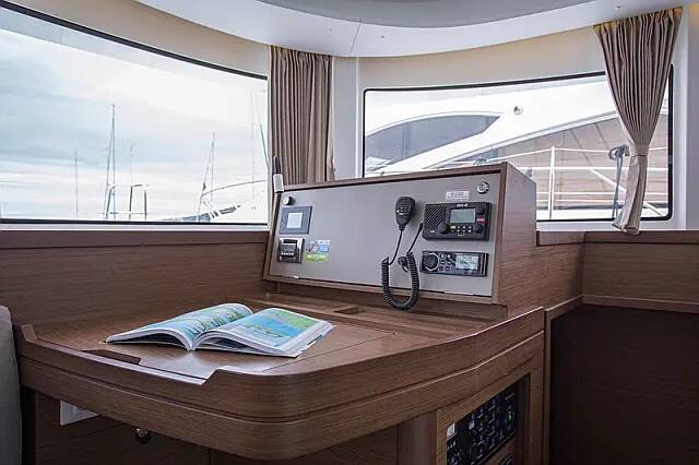 Lagoon 42 Pulp Fiction