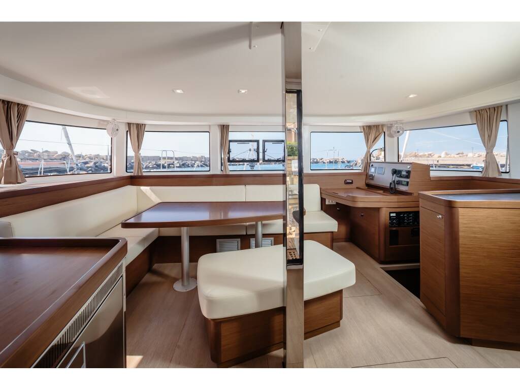 Lagoon 42 La Fenice - Standard line