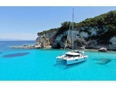 Lagoon 42 • FANTASEA (generator, air condition, 1 SUP free of charge)