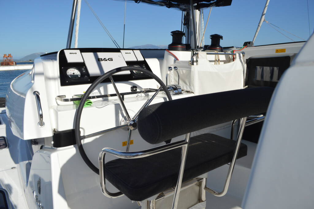 Lagoon 42 FANTASEA (generator, air condition, 1 SUP free of charge)