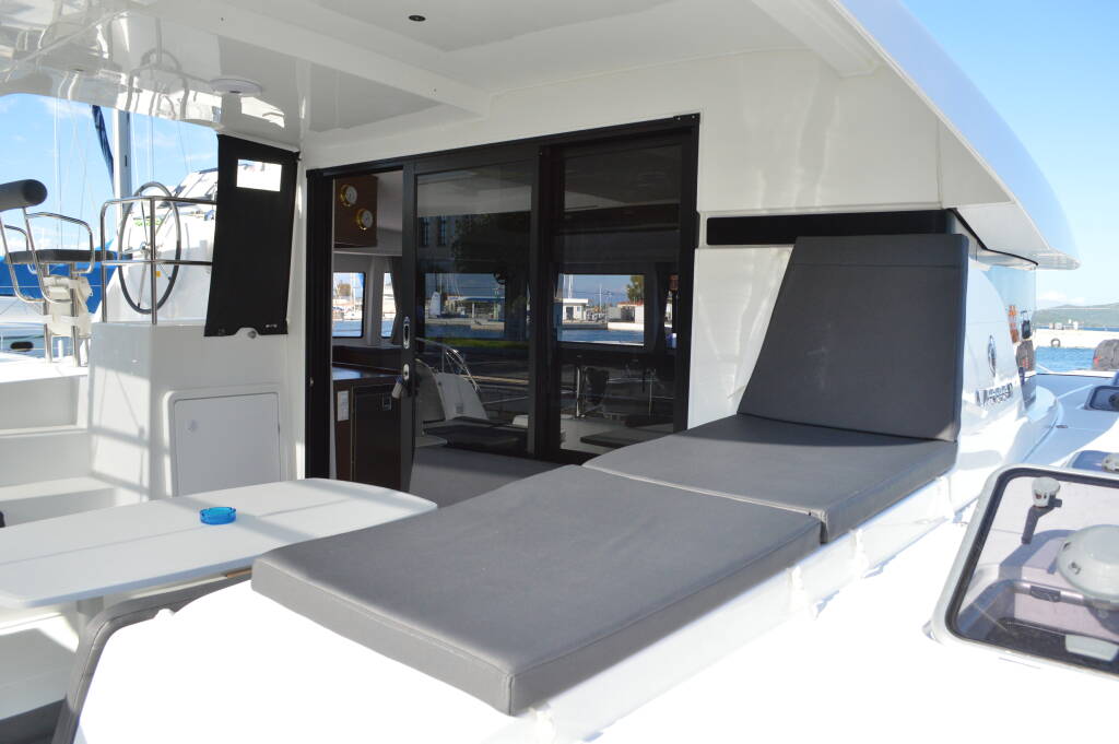 Lagoon 42 FANTASEA (generator, air condition, 1 SUP free of charge)