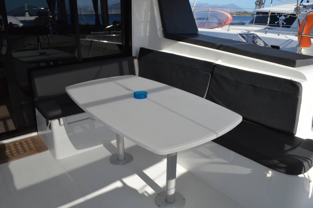 Lagoon 42 FANTASEA (generator, air condition, 1 SUP free of charge)