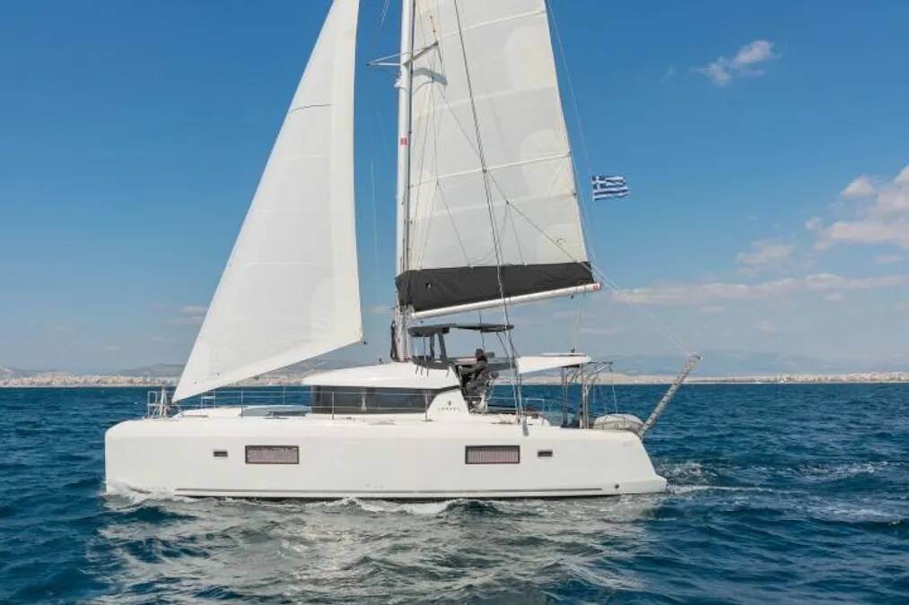 Lagoon 42 FANTASEA (generator, air condition, 1 SUP free of charge)