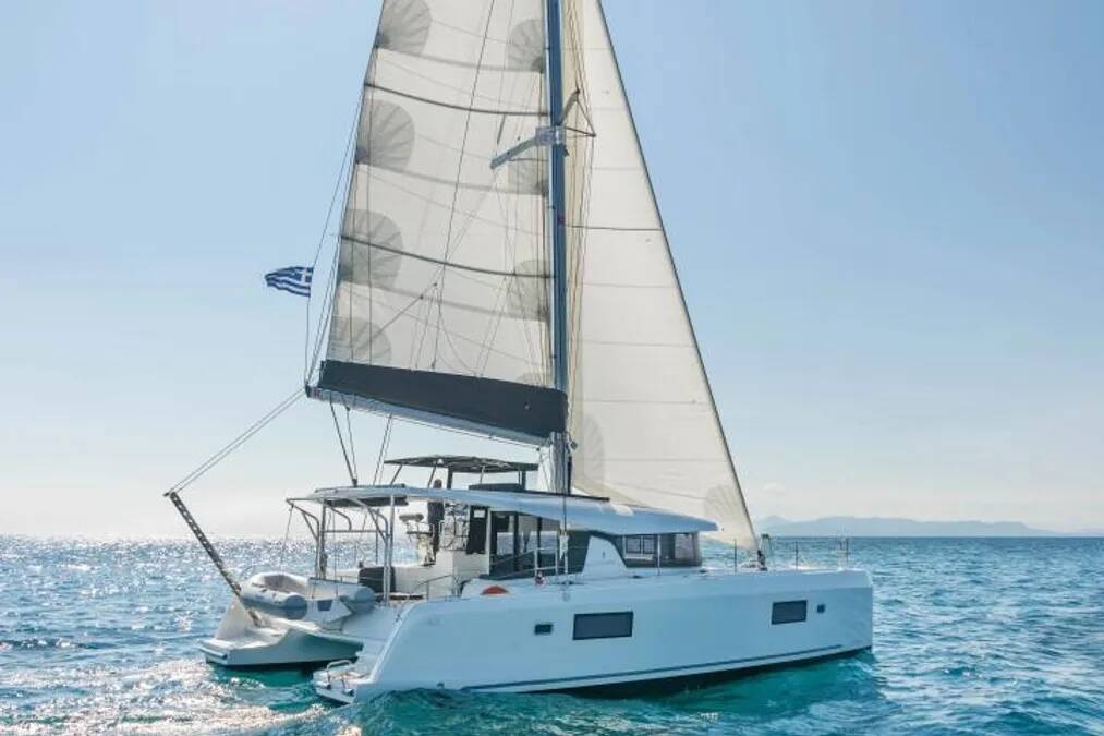 Lagoon 42 FANTASEA (generator, air condition, 1 SUP free of charge)
