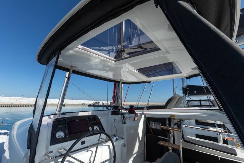 Lagoon 42 Nacatuli - Standard line