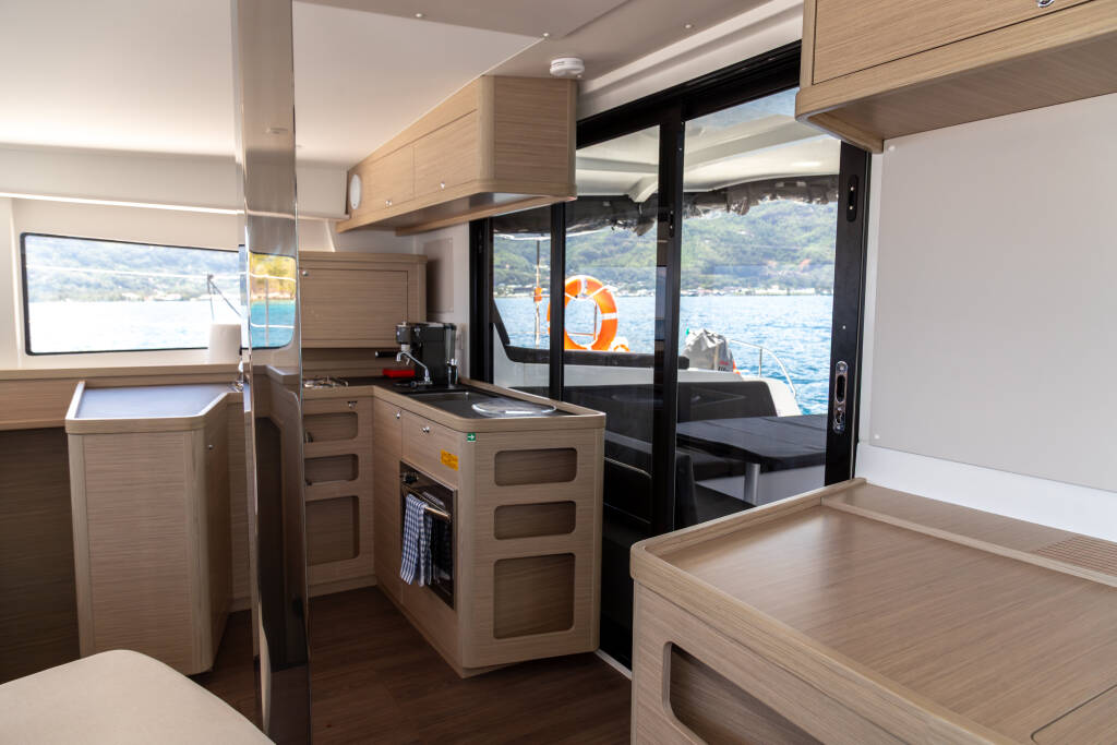 Lagoon 42 Athena Pearl