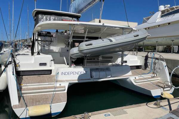 Lagoon 42 • Independent