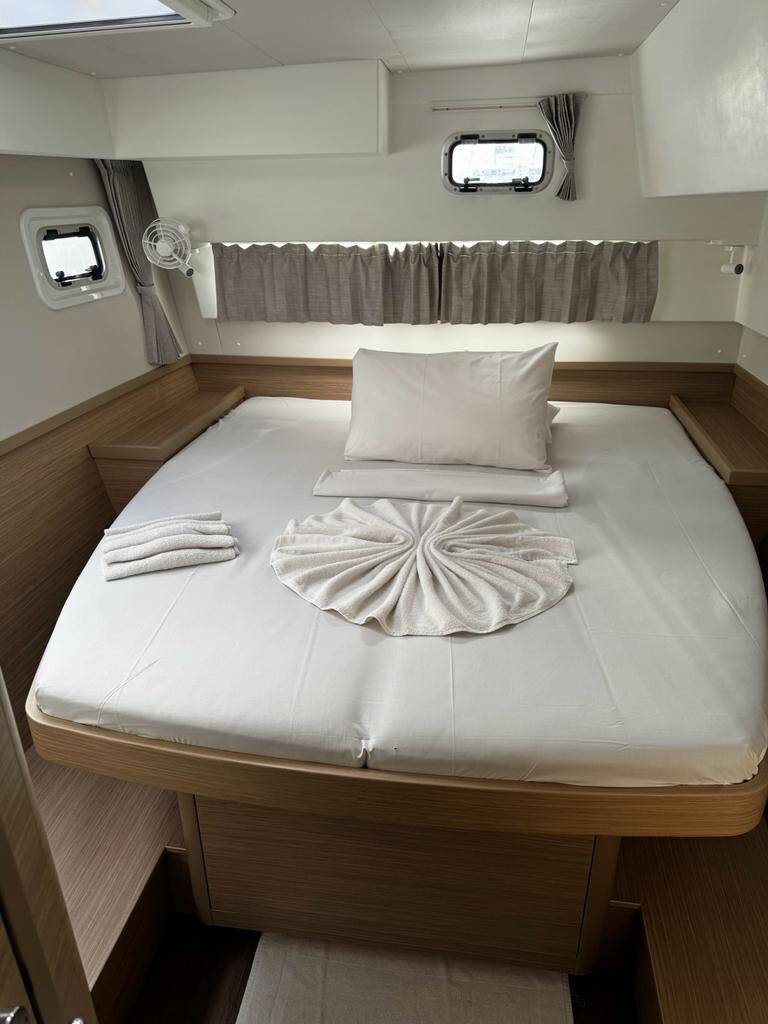 Lagoon 42 STAR VI