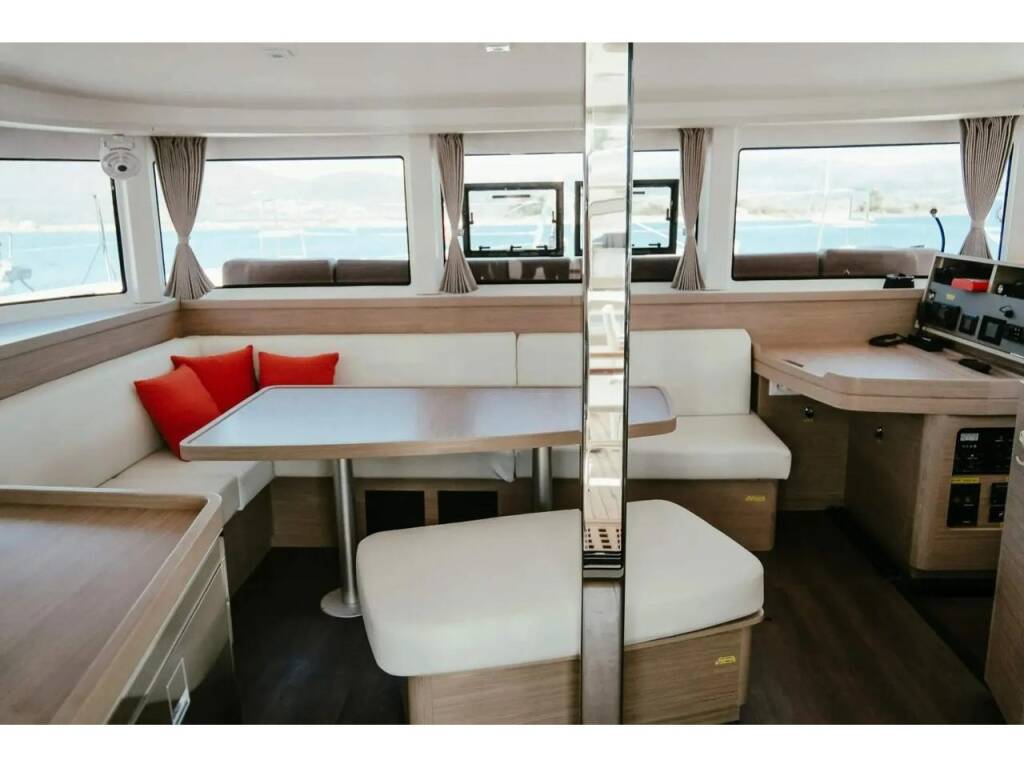 Lagoon 42 Acantha