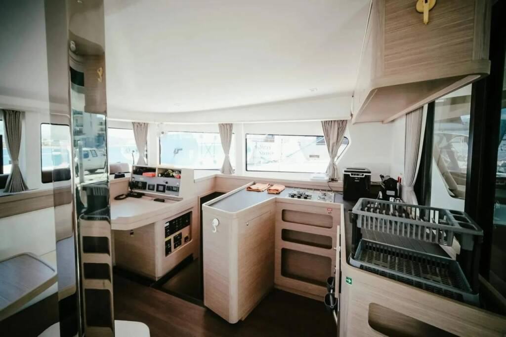 Lagoon 42 Acantha