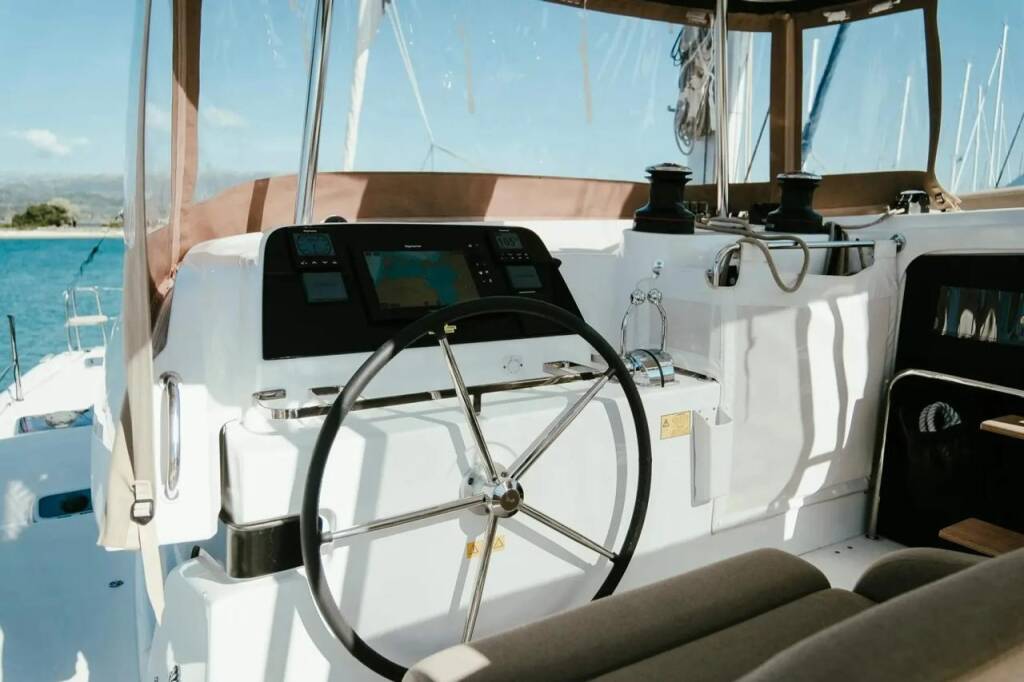 Lagoon 42 Acantha