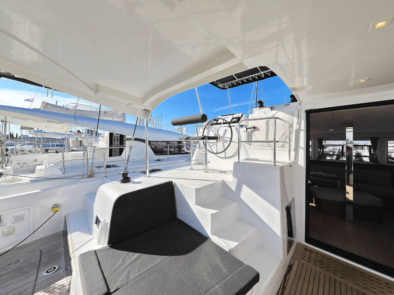 Lagoon 42 SEA YA