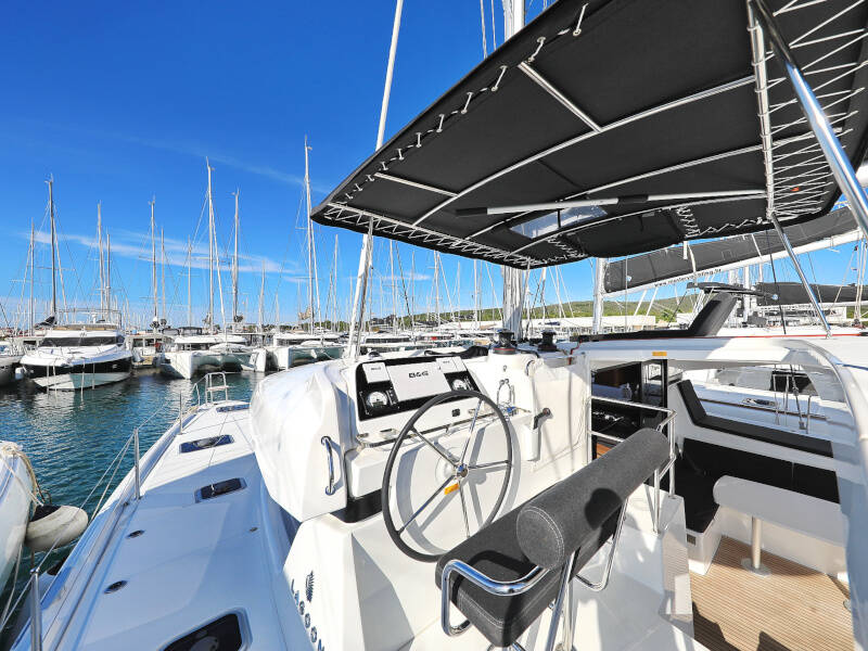 Lagoon 42 SEA YA