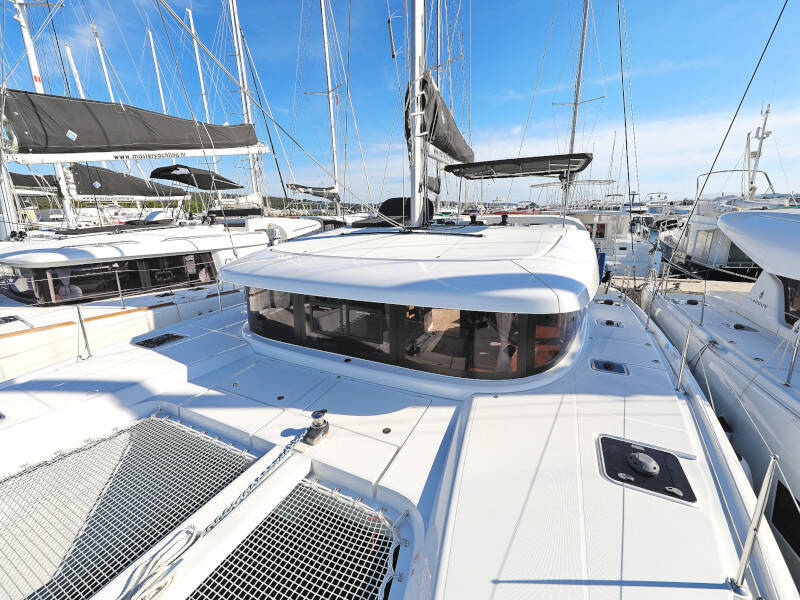 Lagoon 42 SEA YA