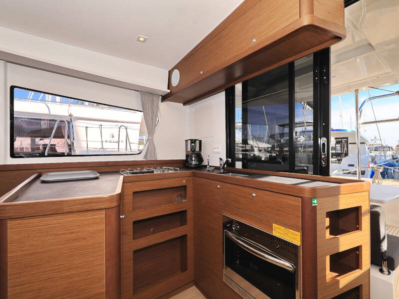 Lagoon 42 SEA YA