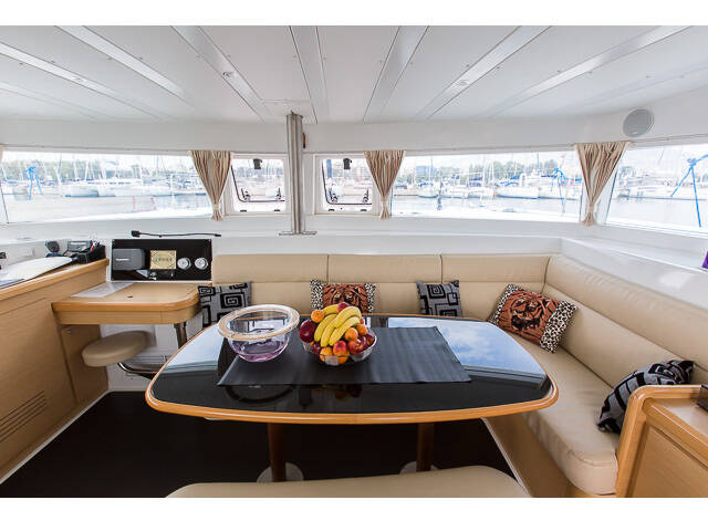 Lagoon 420 SAMBA