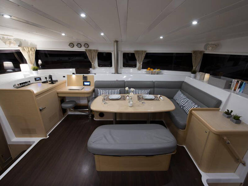 Lagoon 421 Nirvana AC Watermaker Gen + elegant pack refit 2022