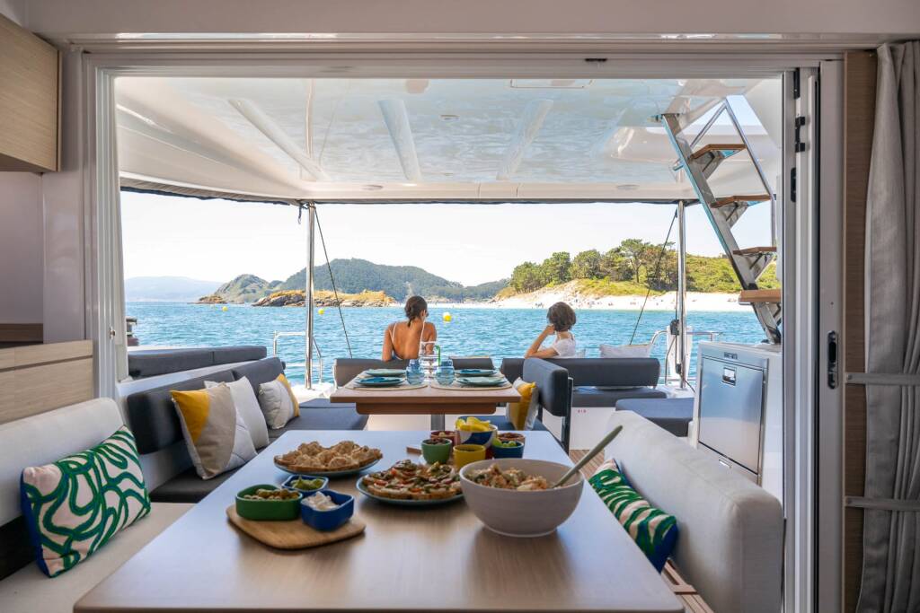 Lagoon 43 Active.Cruises