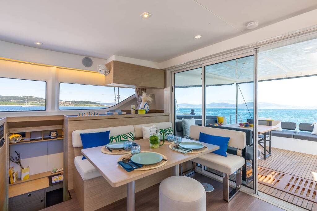 Lagoon 43 Active.Cruises