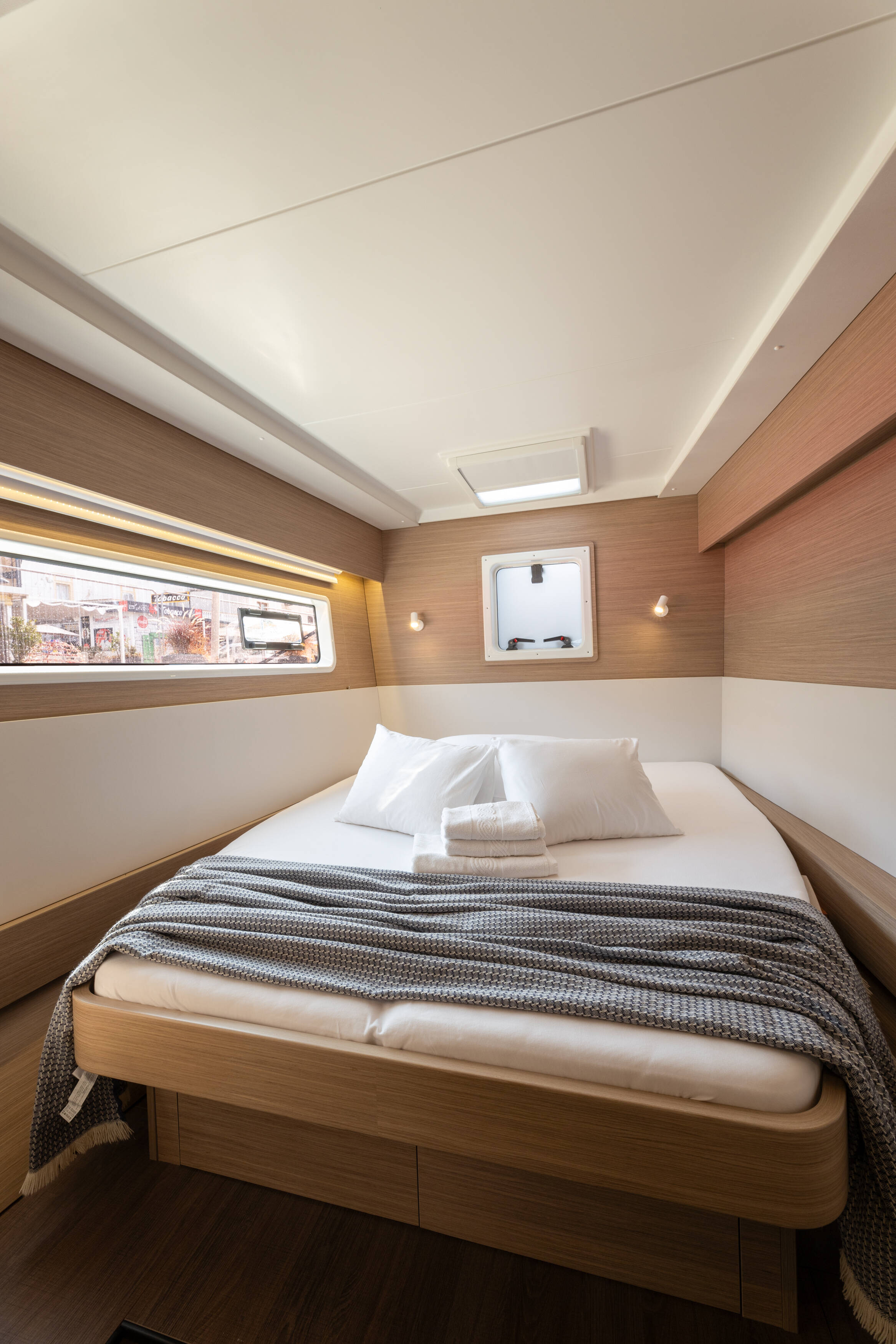 Lagoon 43 ARIA