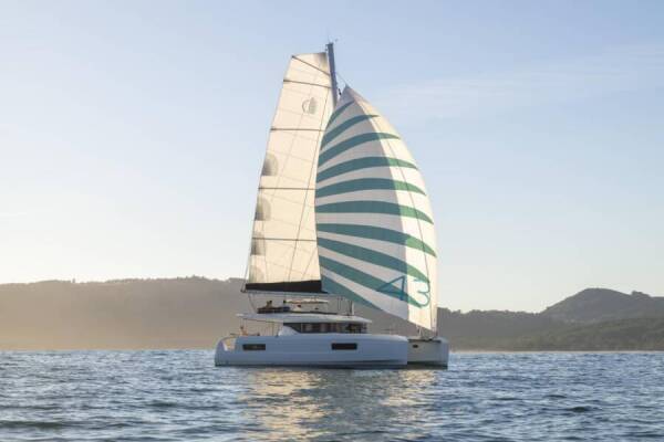 Lagoon 43 • Solara