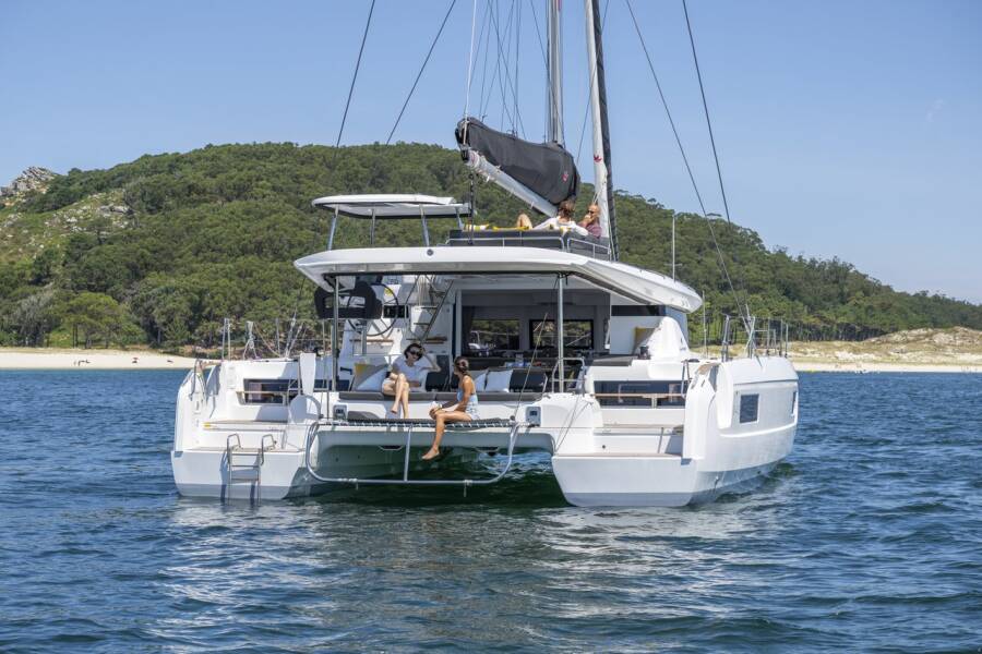 Lagoon 43 Cloud Dancer 2