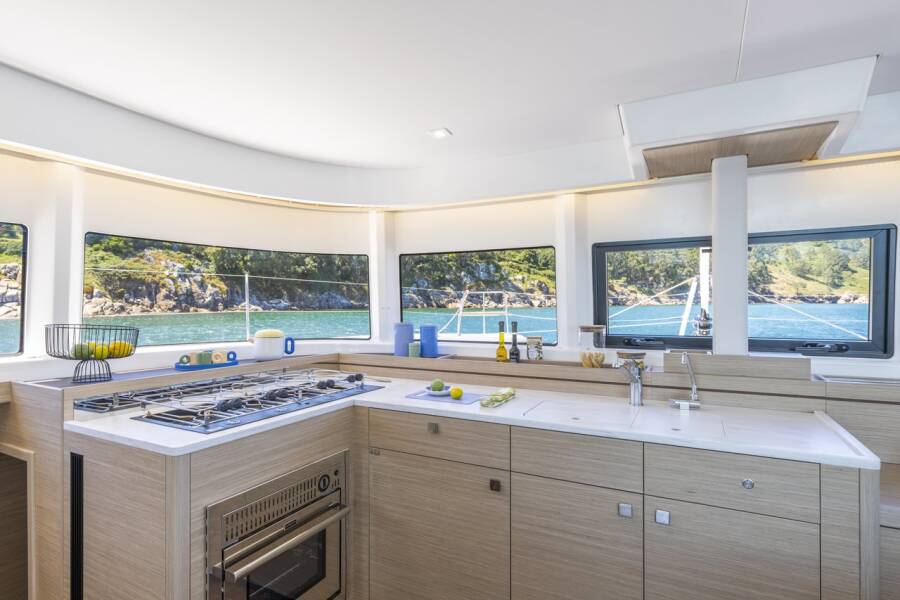 Lagoon 43 Cloud Dancer 2