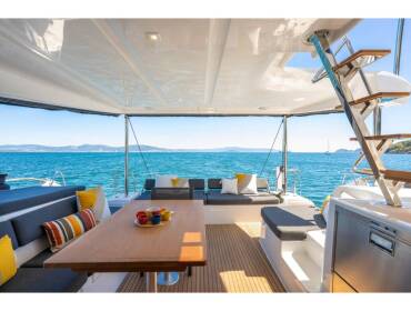 Lagoon 43 • SOLANA