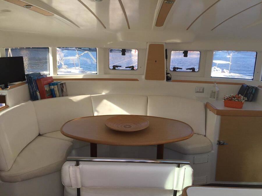 Lagoon 440 Dory