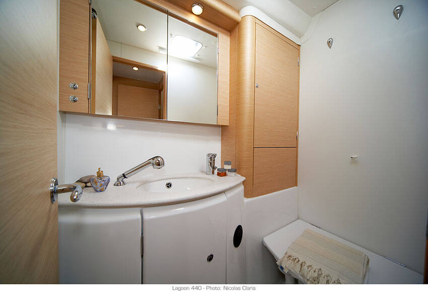 Lagoon 440 Strawberry