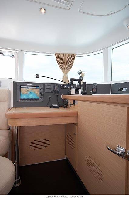 Lagoon 440 Strawberry