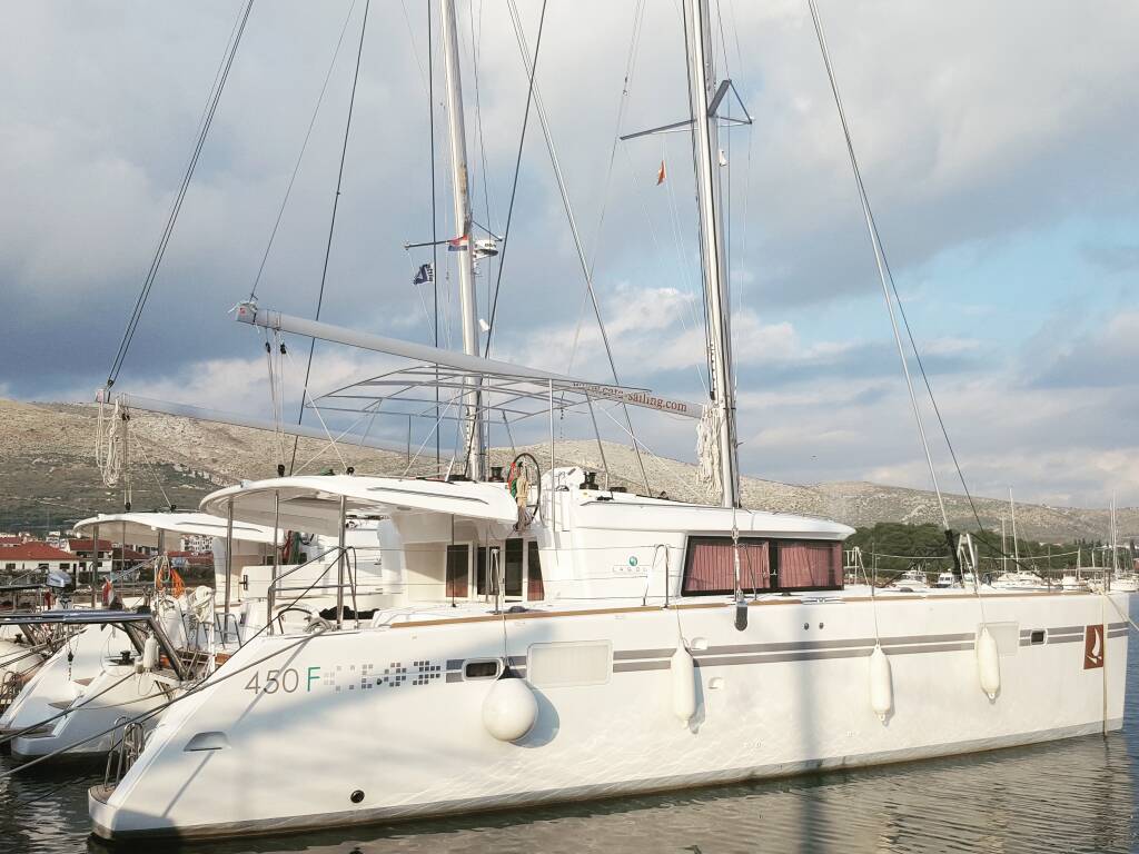 Lagoon 450 F Luxury BLUE BERRY