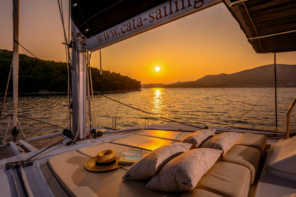 Lagoon 450 F Luxury BRIGHT MOON 