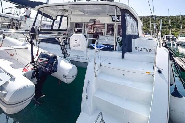 Lagoon 450 F • Red Twin II