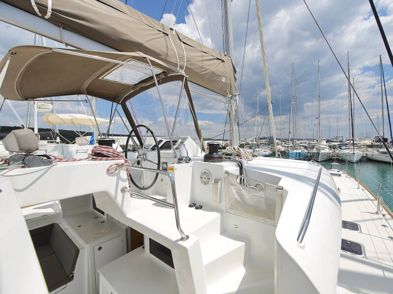Lagoon 450 F LADIES&GENTLEMEN