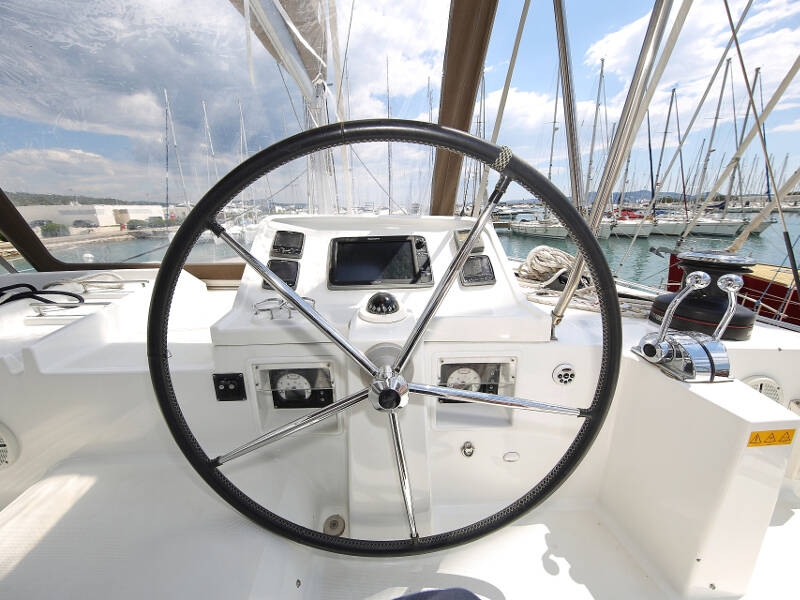 Lagoon 450 F LADIES&GENTLEMEN