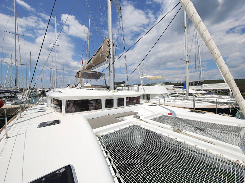 Lagoon 450 F LADIES&GENTLEMEN