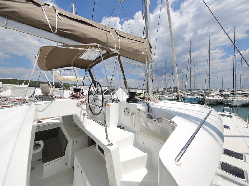 Lagoon 450 F LADIES&GENTLEMEN