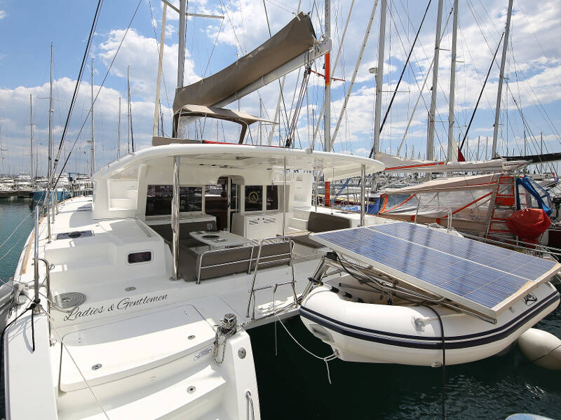 Lagoon 450 F LADIES&GENTLEMEN