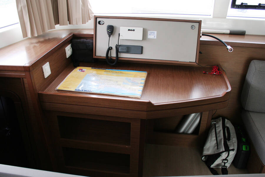 Lagoon 450 F 