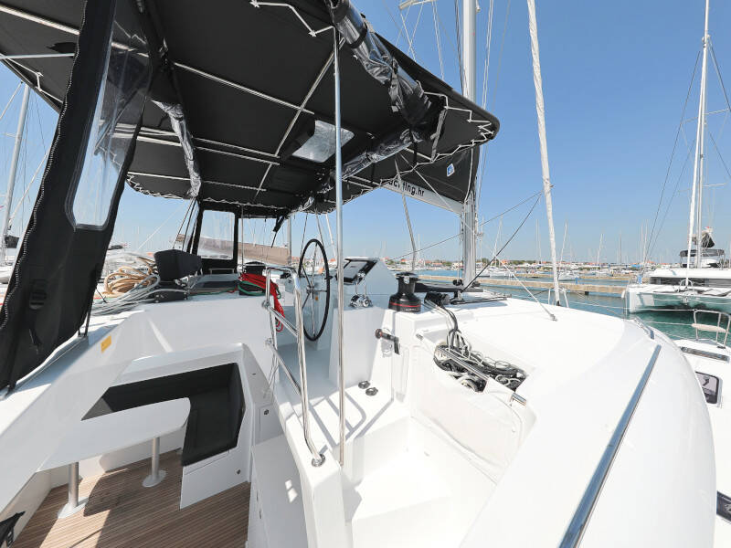 Lagoon 450 F HOT STUFF