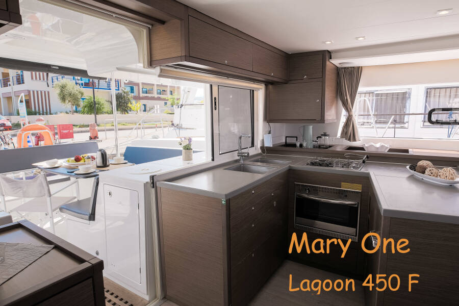 Lagoon 450 F Mary One