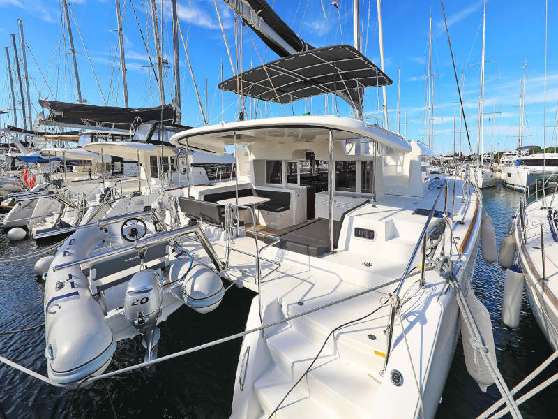 Lagoon 450 F OLIVER