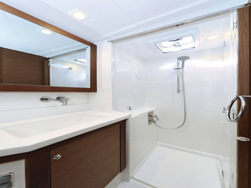 Lagoon 450 F OLIVER