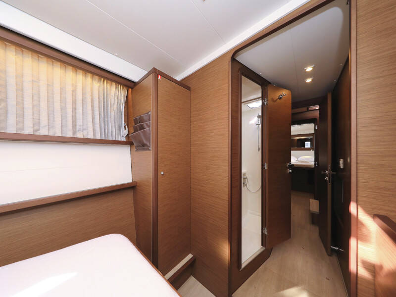 Lagoon 450 F OLIVER