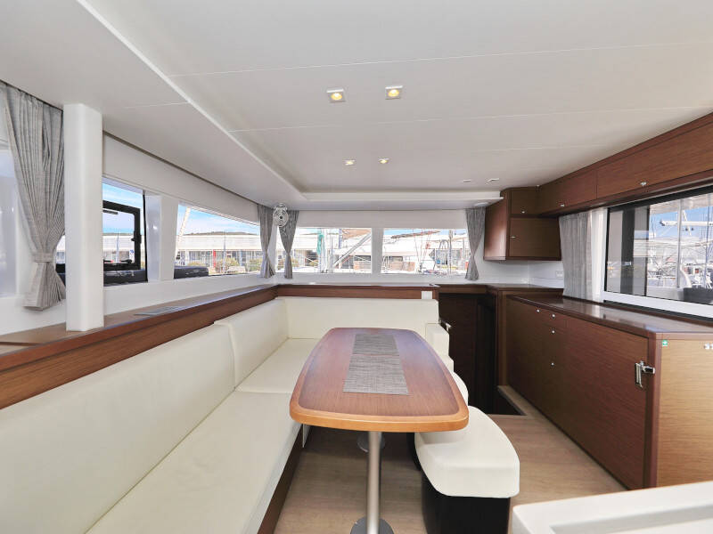 Lagoon 450 F OLIVER