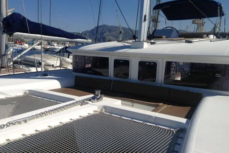 Lagoon 450  Fly  Corona Borealis