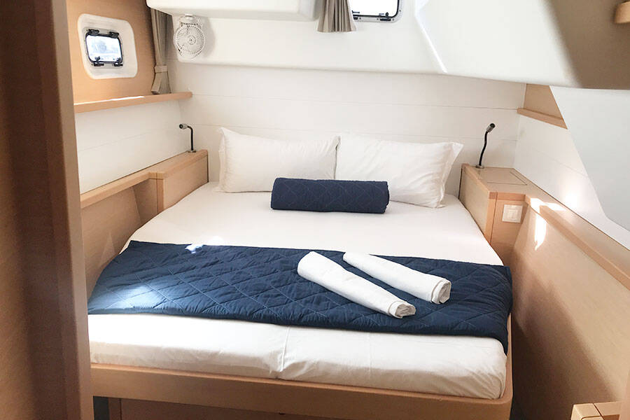 Lagoon 450  Fly  Corona Borealis